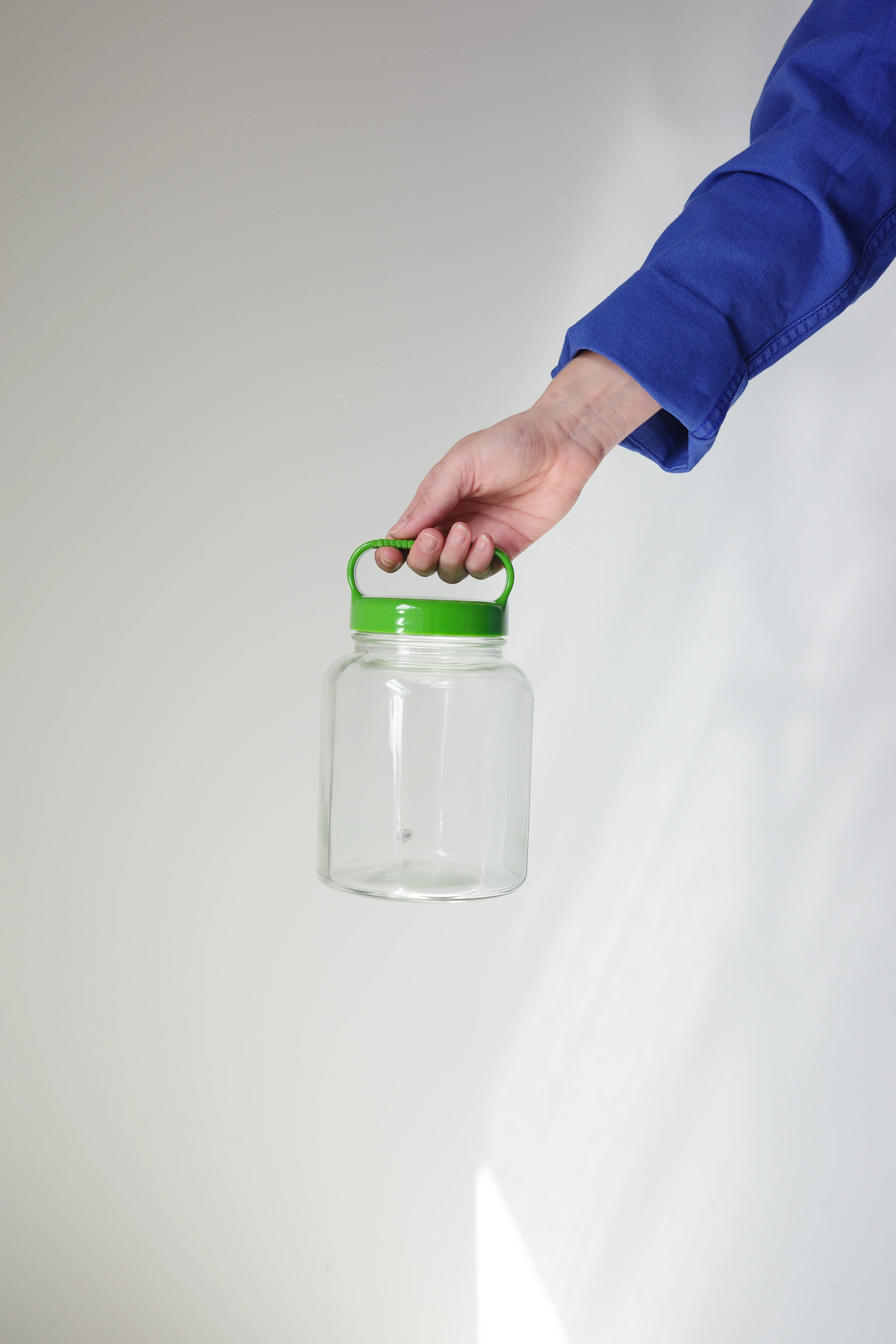Okawa Glass "Tesage" Hand Bottle - Image 3
