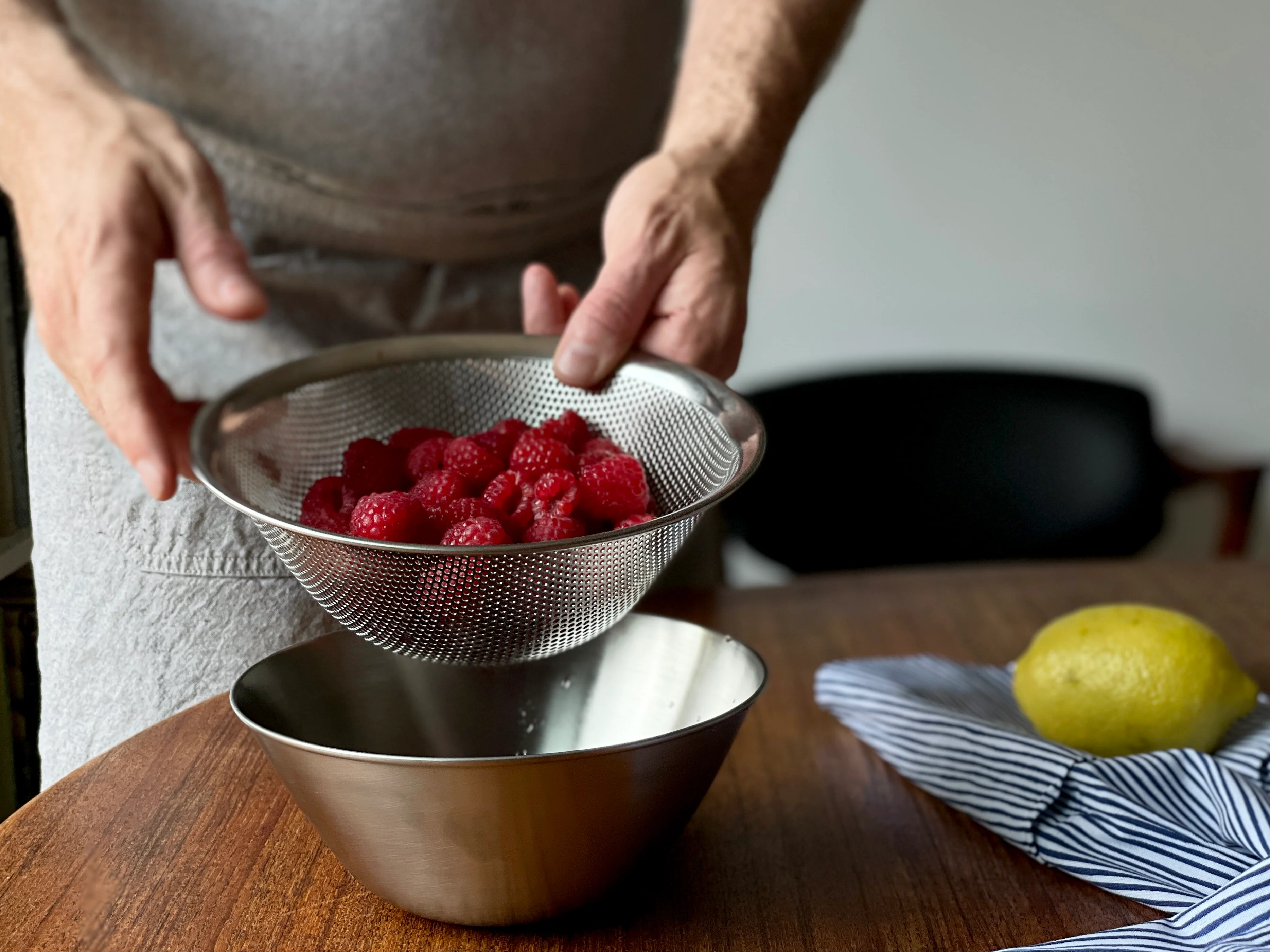 Sori Yanagi Stainless Steel Bowl - Image 3